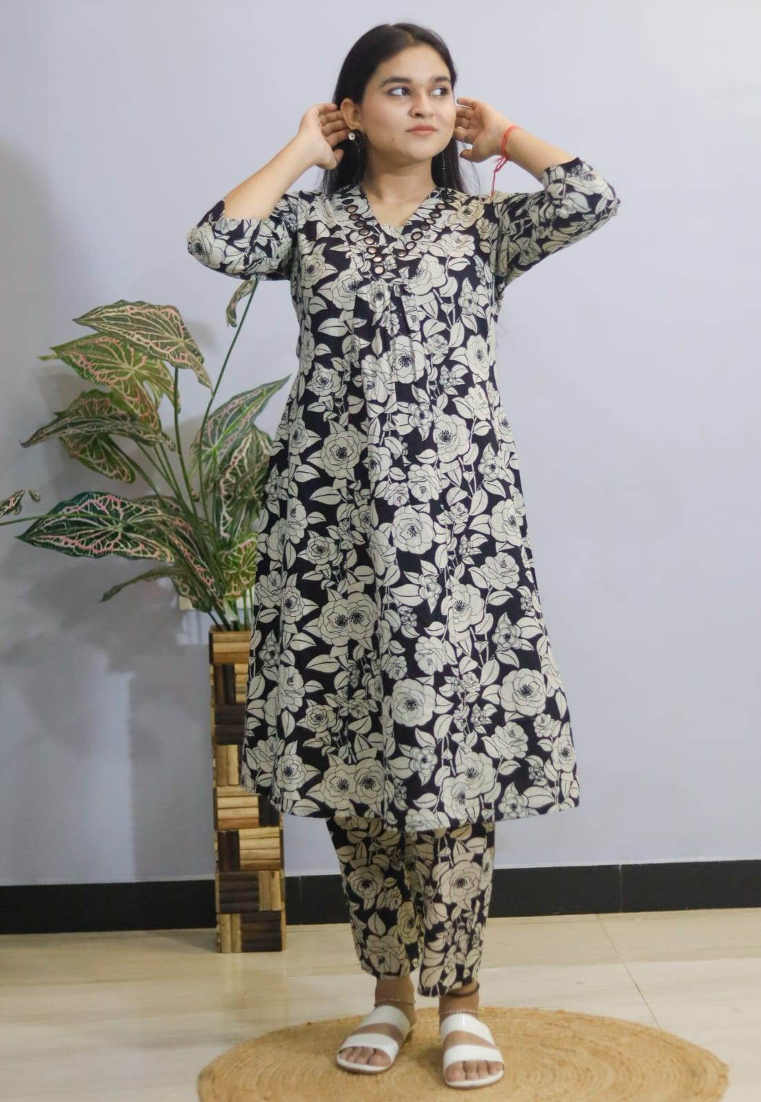 Black Floral Cotton Kurti Pant , Cord Set - CandiRobes