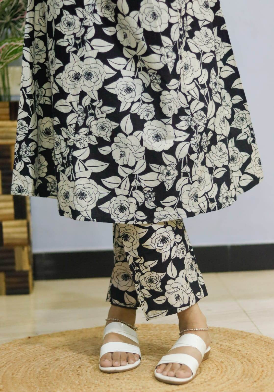 Black Floral Cotton Kurti Pant , Cord Set - CandiRobes