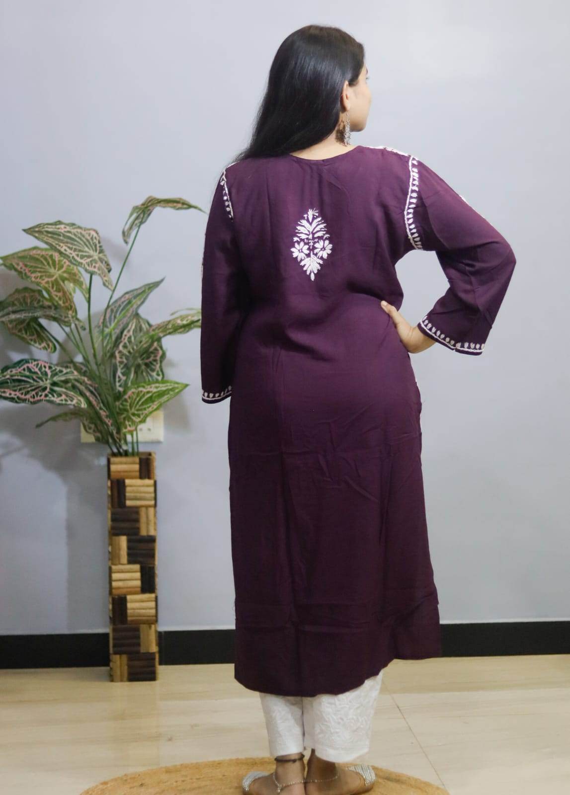 elegant rayon Chikankari kurti embroidery. - CandiRobes