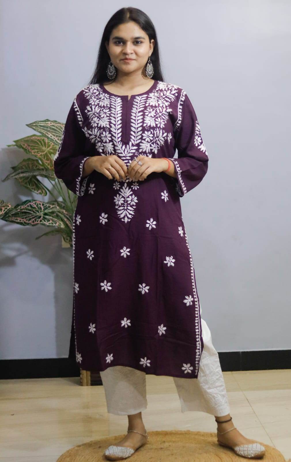 elegant rayon Chikankari kurti embroidery. - CandiRobes