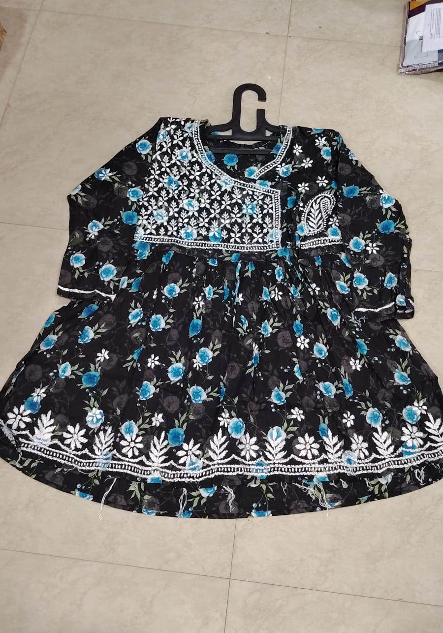 Black Floral Short Kurti Top - CandiRobes