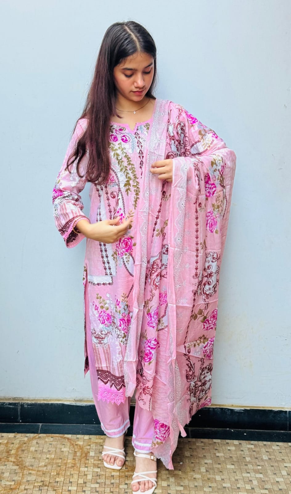 Pink Digital Print Kurti Pant Dupatta Set,