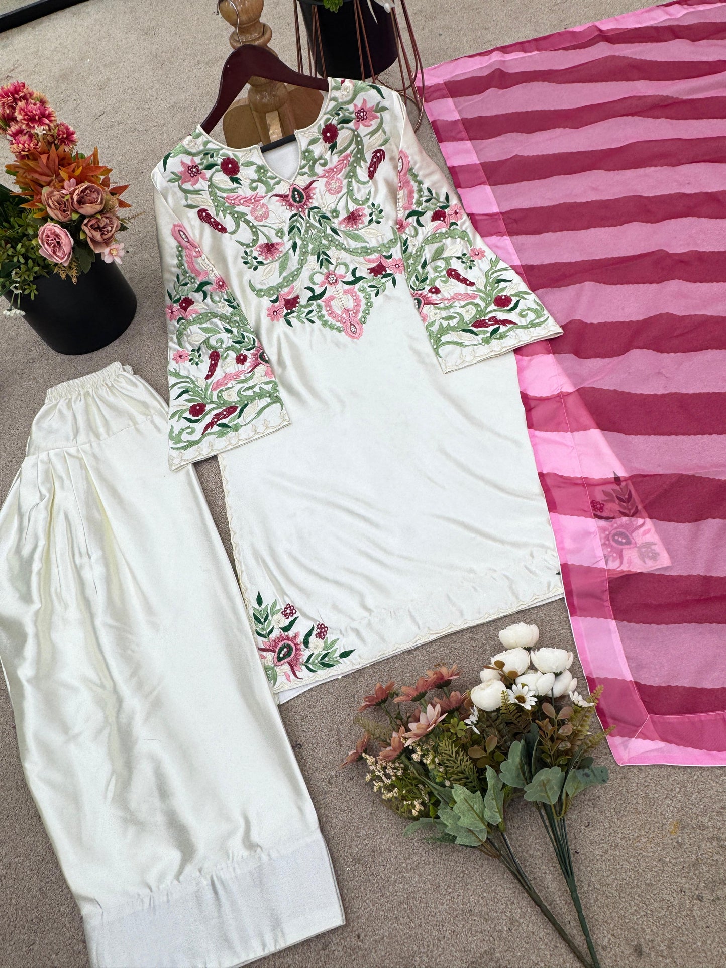 White Farsi Salwar – Stylish