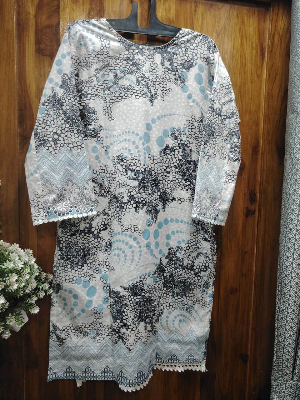 White Digital printed Cotton Kurti pant Dupatta Set - CandiRobes