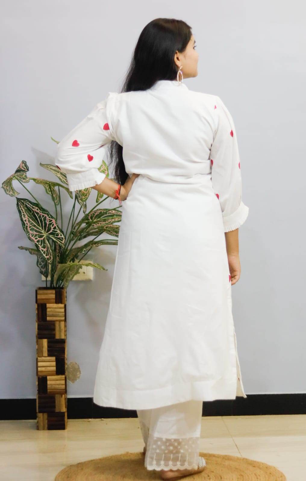 Heart Bloom White Kurti With Pant Set - CandiRobes