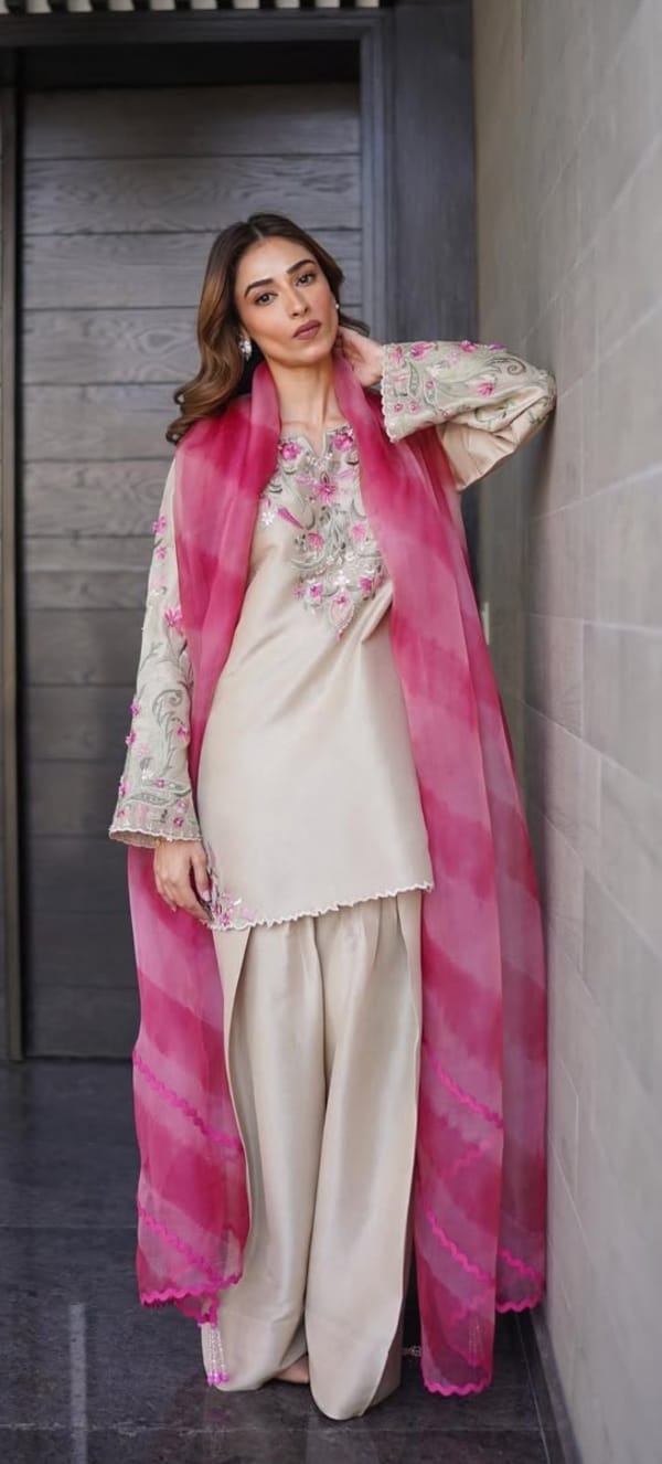 White Farsi Salwar – Stylish