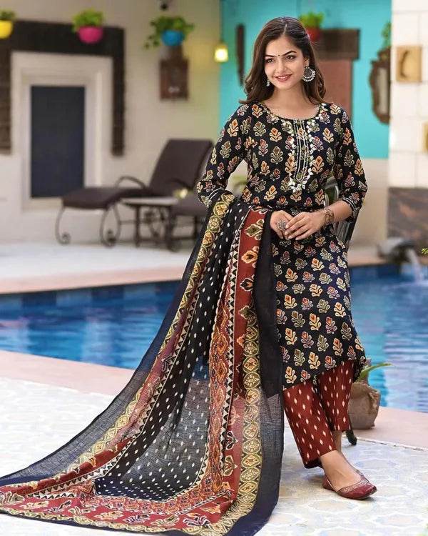 Red And Black Pure Cotton Kurti Pant Dupatta Set For Women - CandiRobes