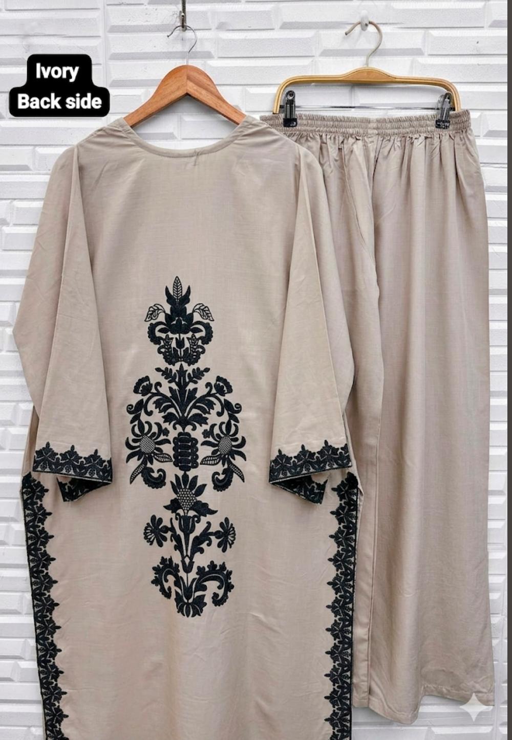 Noir Bloom Kurta Pant Set ⭐