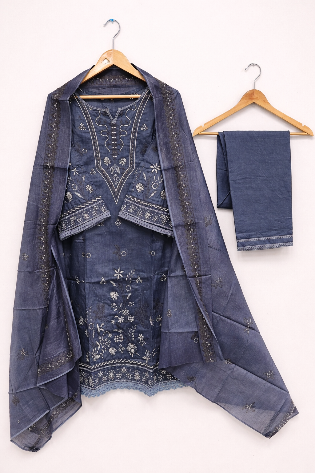 Blue-cotton lawn-kurta-set-dupatta