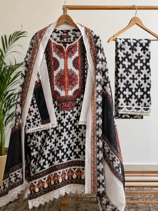 Lawn Suit Set  Siyah Gulnaar Suit Set