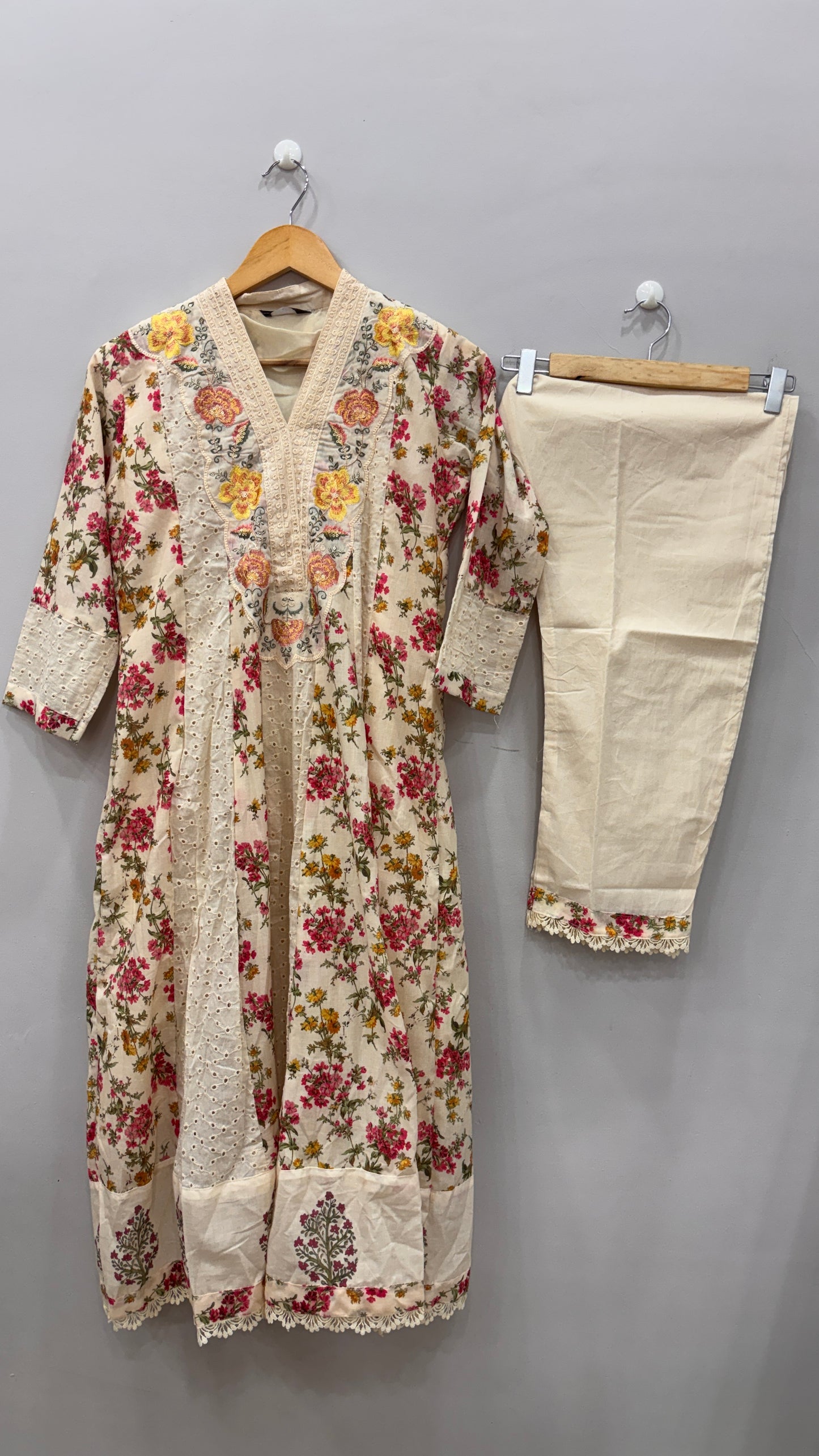 Rose Charm Printed Suit Set