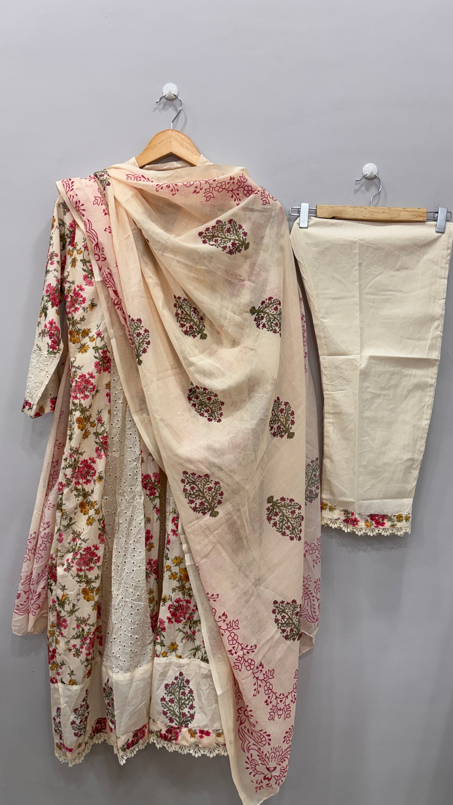 Rose Charm Printed Suit Set