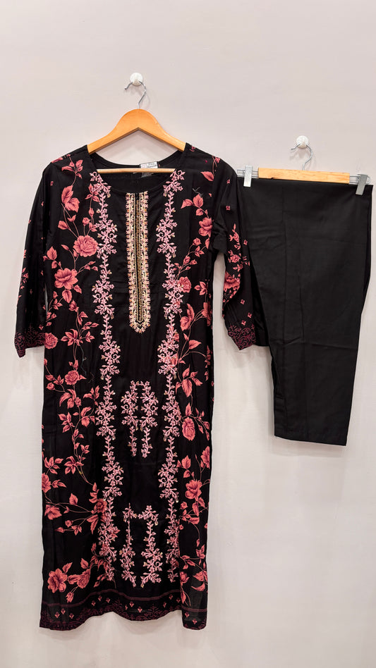 Black Rose Elegance Suit Set