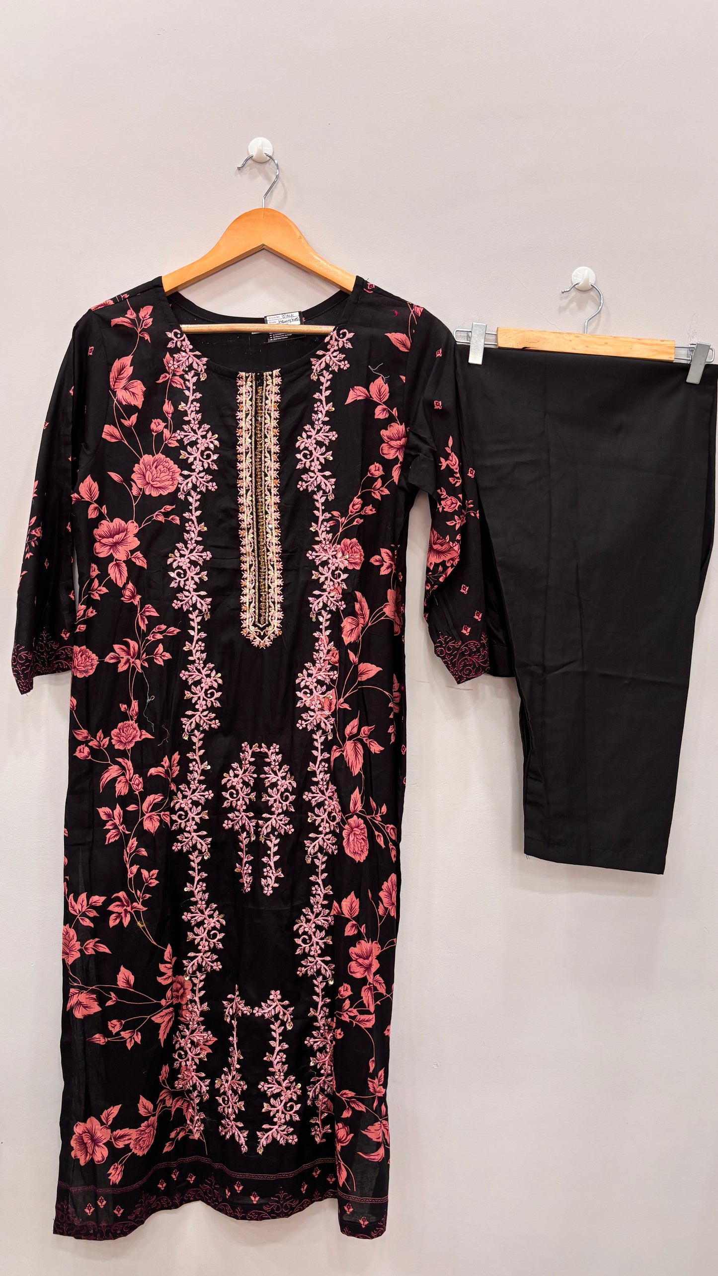 Black Rose Elegance Suit Set