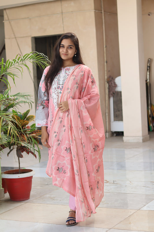 Peach Digital Print Kurti Pant Dupatta Set