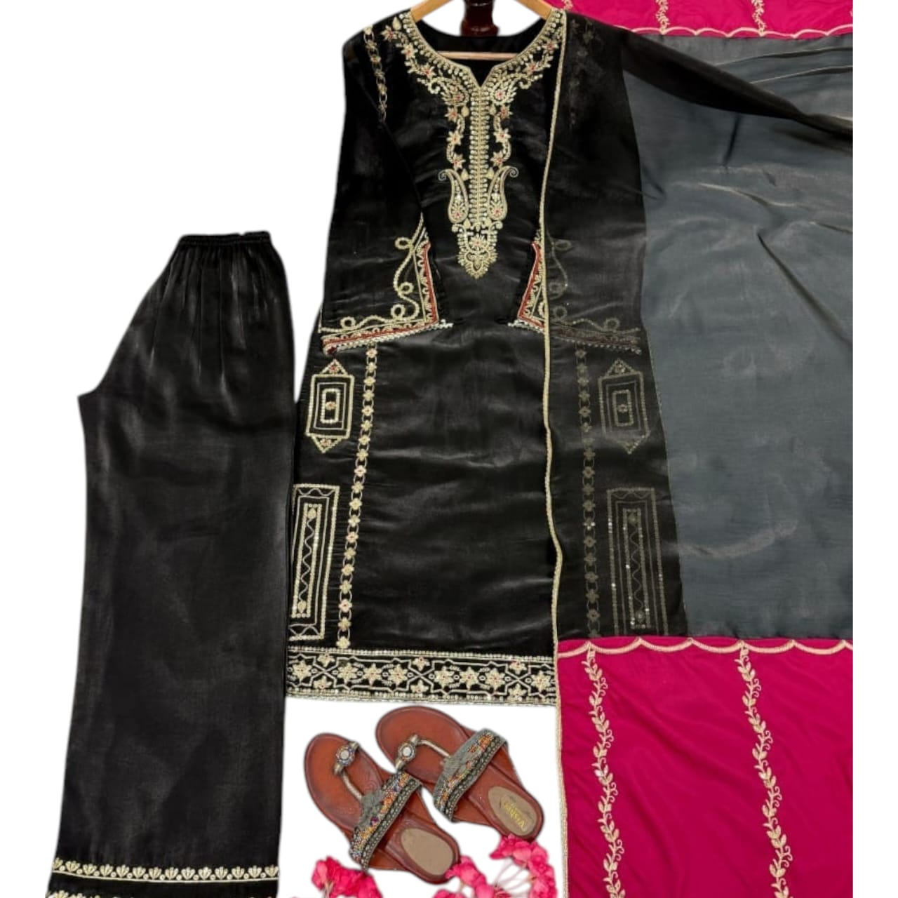 Heavy Pakistani Embroidered Kurti Pant Dupatta Set