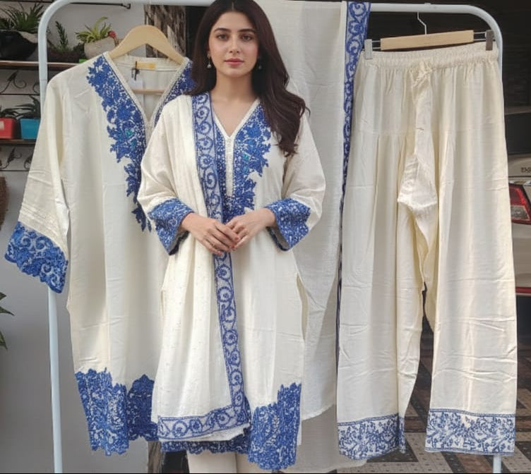 Embroidered Kurti Set