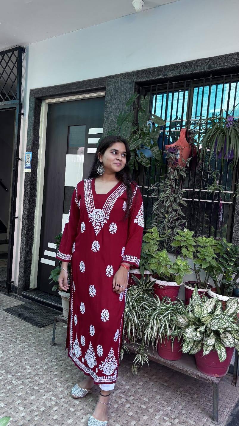 Maroon Rose desine   Embroidered Chikankari Kurti.