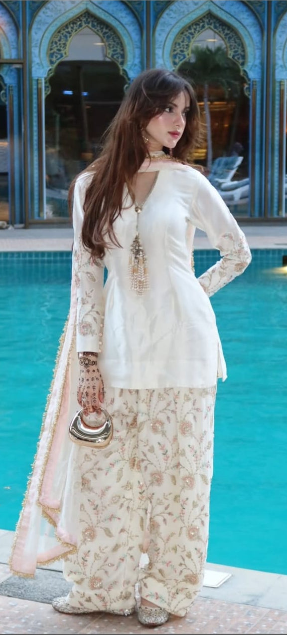Ivory Embroidered Farsi Kurta Set with Dupatta