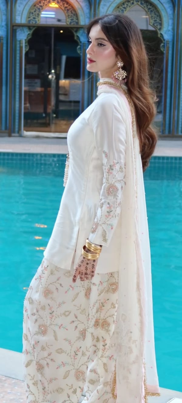 Ivory Embroidered Farsi Kurta Set with Dupatta