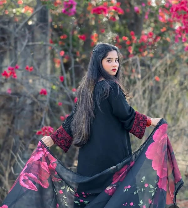 Black Red Embroidered Farshi Kurta Set with Floral Dupatta