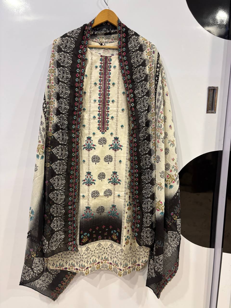 Jihan Premium Embroidered Suit Collection – Off White