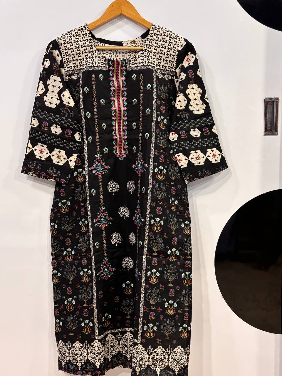 Jihan Premium Embroidered Suit Collection – Black