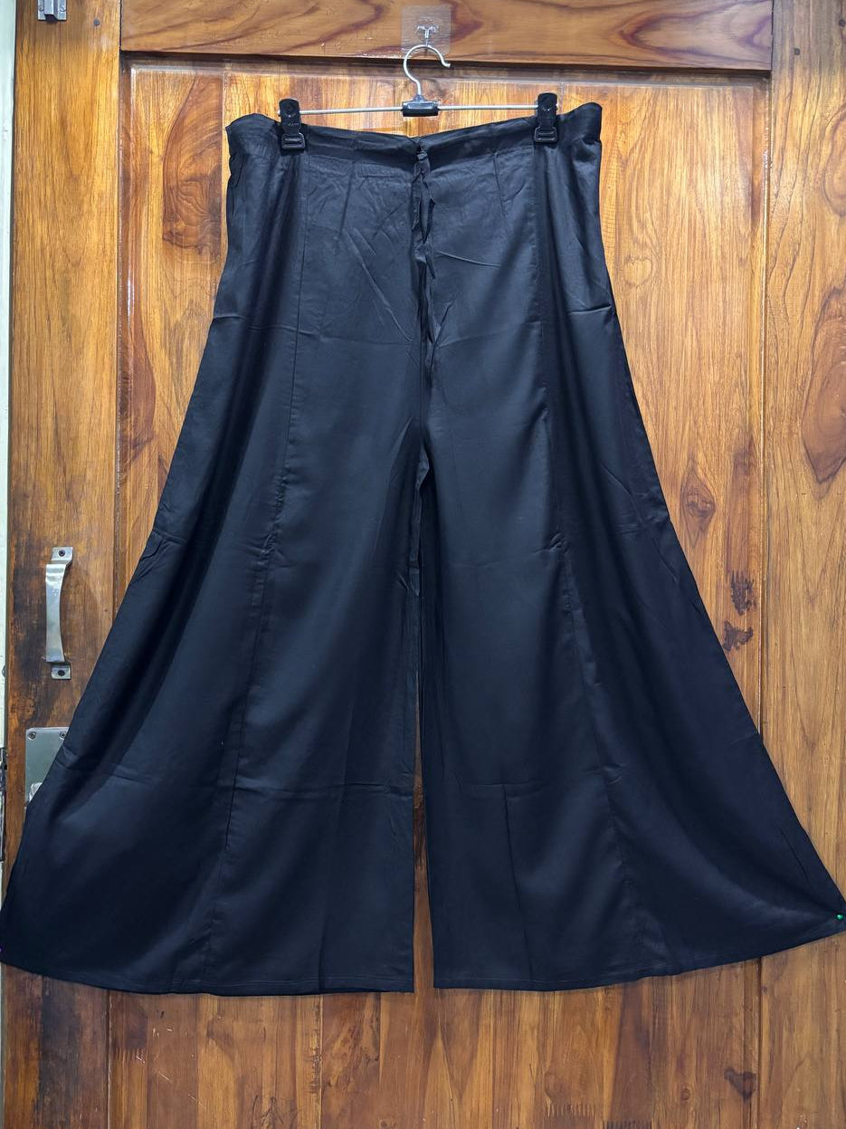 Zarmina Black Embroidered Kurta pant