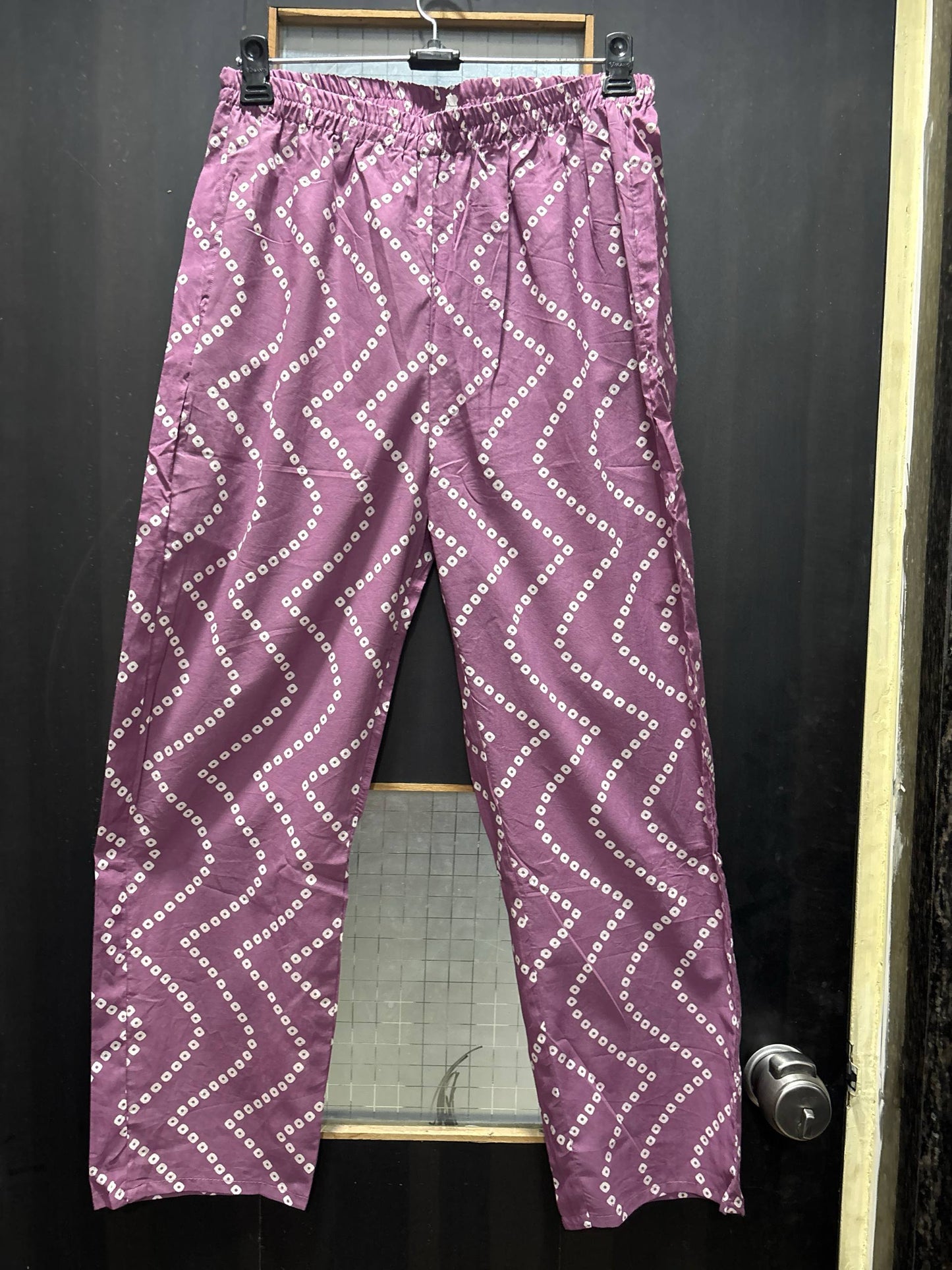 Mauve Cotton Bandhani Kurti Pant Dupatta Set with Pocket