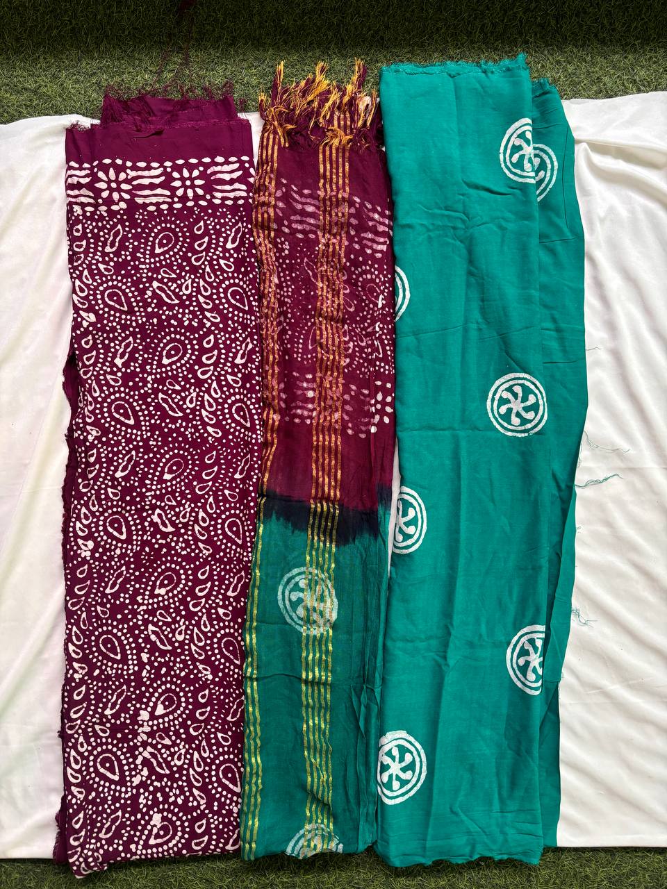 Cotton Bandhani Unstitched Suit Set – Maroon Kurti with Bottle Green Bottom & Dupatta