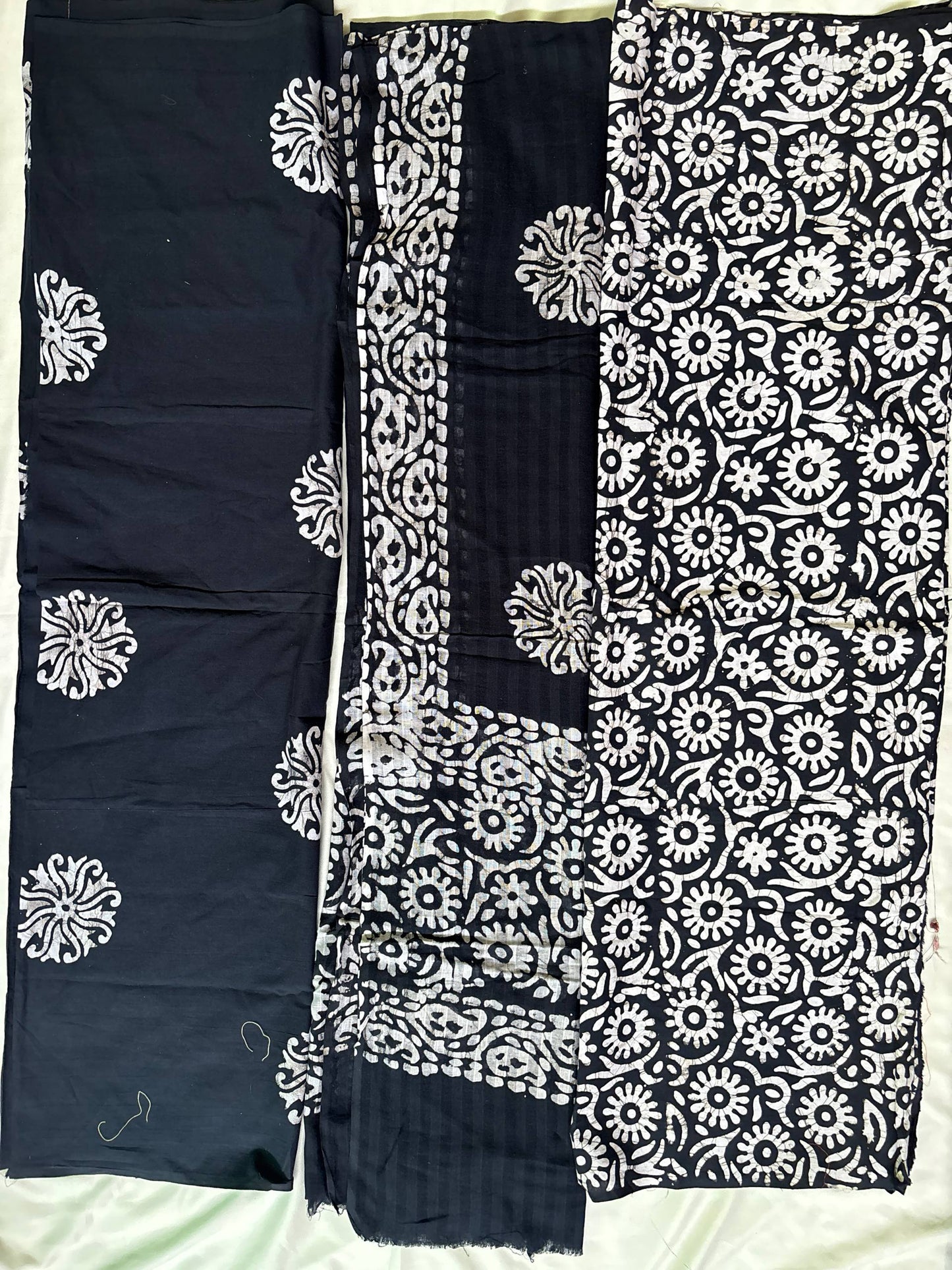 Cotton Unstitched Suit Set – Black & White Printed Kurti with Dupatta & Bottom