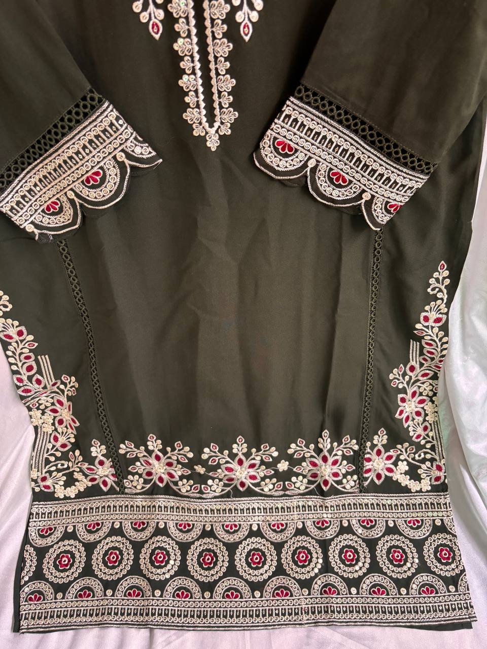 Mehendi Green Embroidered Kurta Set