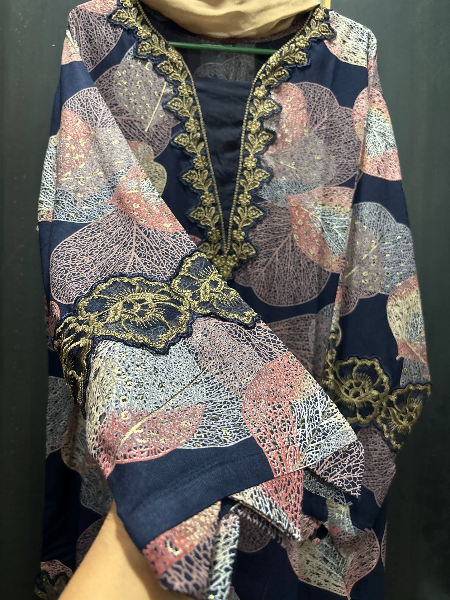 Leaf Cutwork Suit Set – Navy Gold