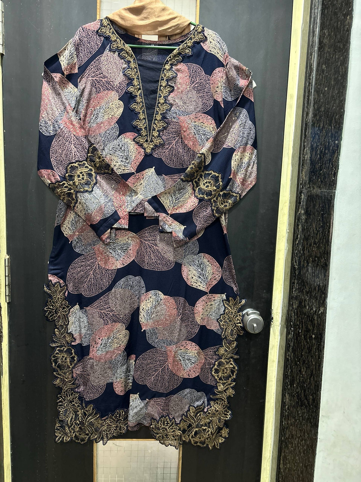 Leaf Cutwork Suit Set – Navy Gold