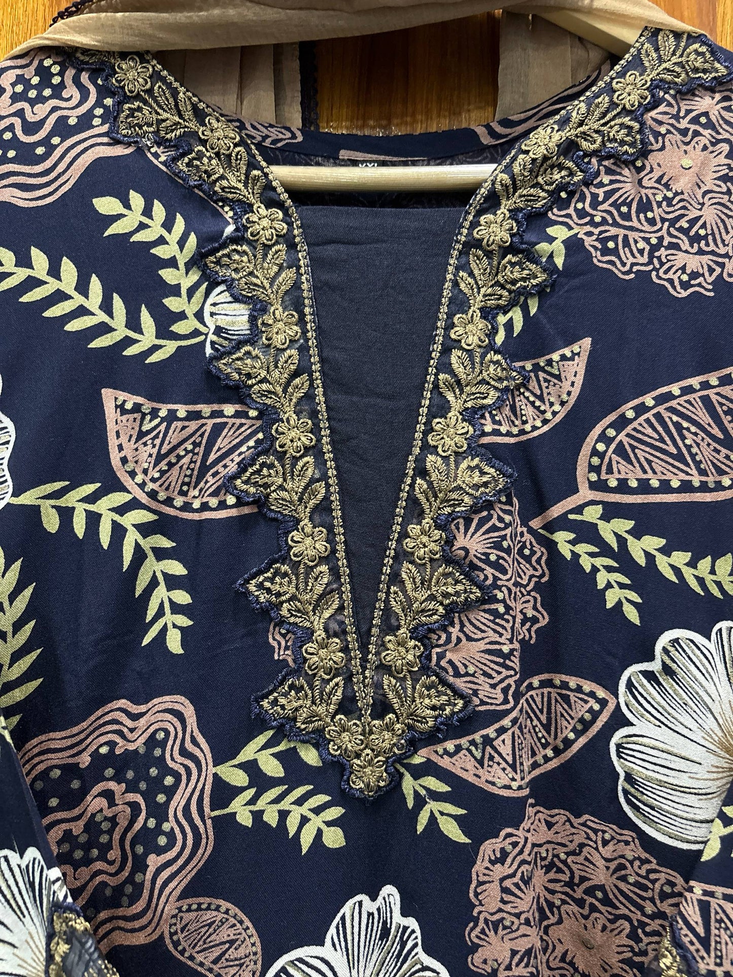 Floral Cutwork Suit Set – Black Beige